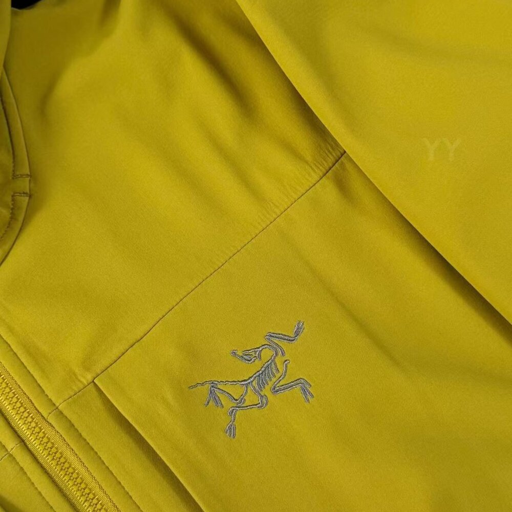 Arc'teryx Men's Vibrant Yellow Ski Jacket - Picture 4 of 7
